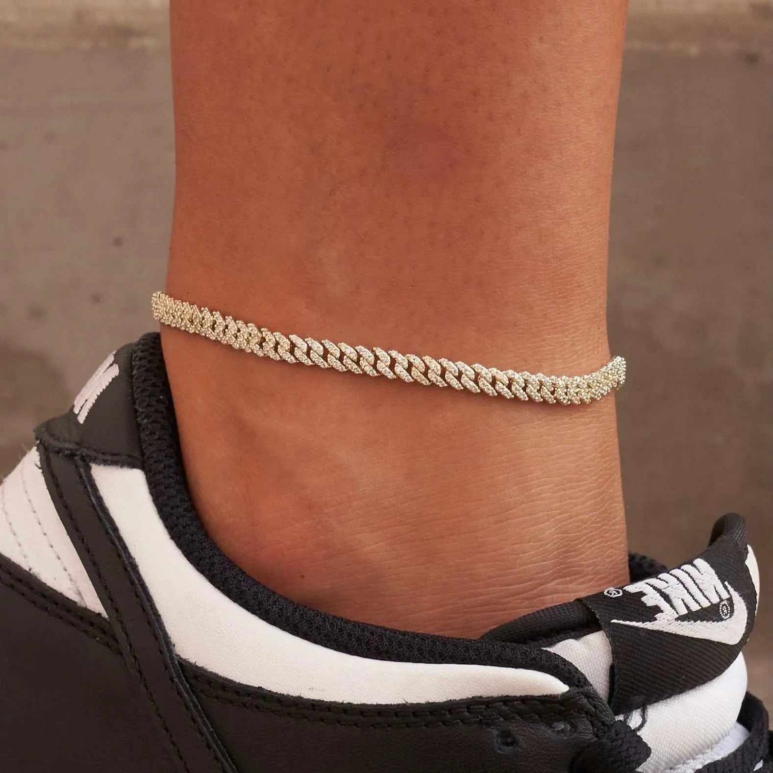 Micro Diamond Prong Anklet - Yellow Gold