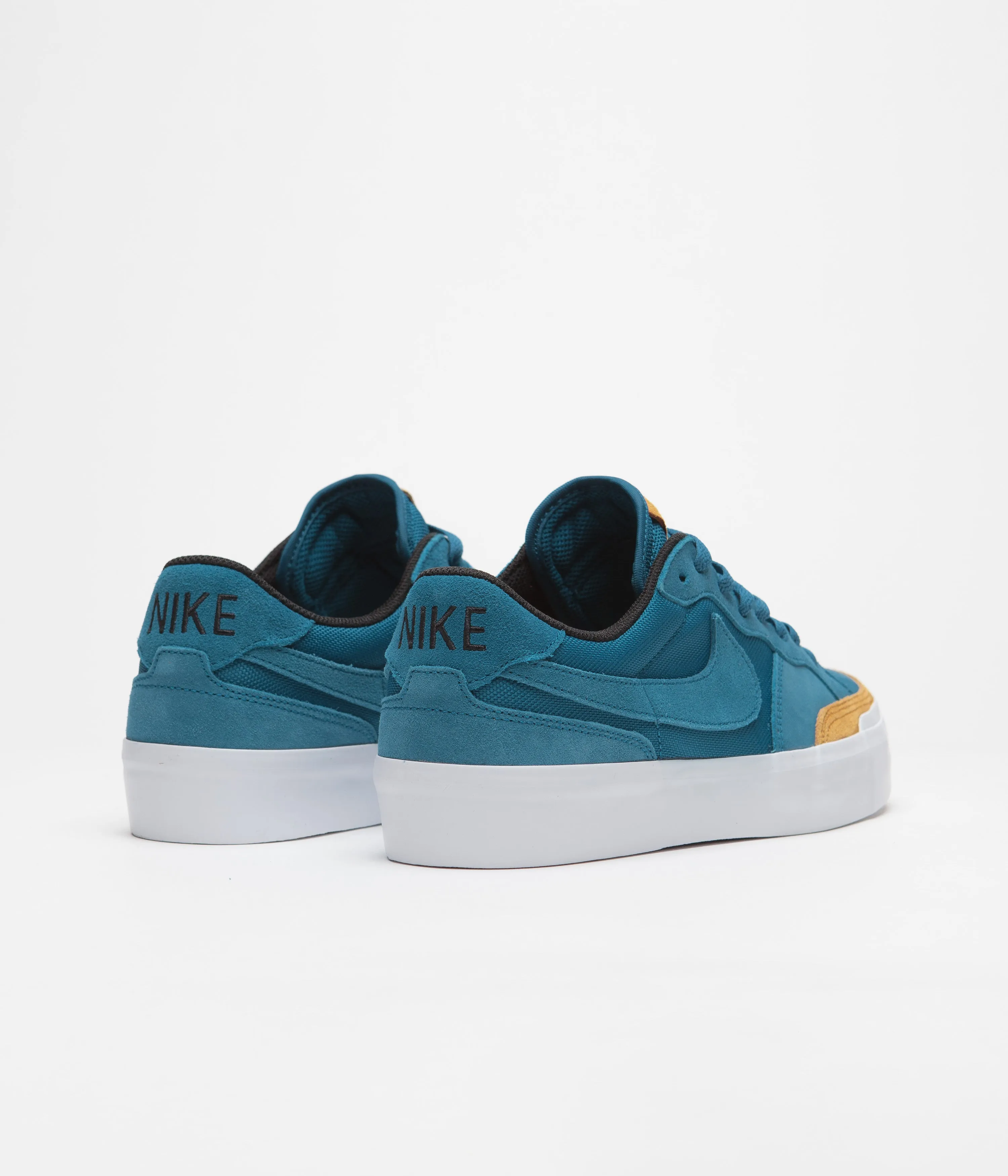 Nike SB Pogo Plus Premium Shoes - Green Abyss / Green Abyss - Desert Ochre