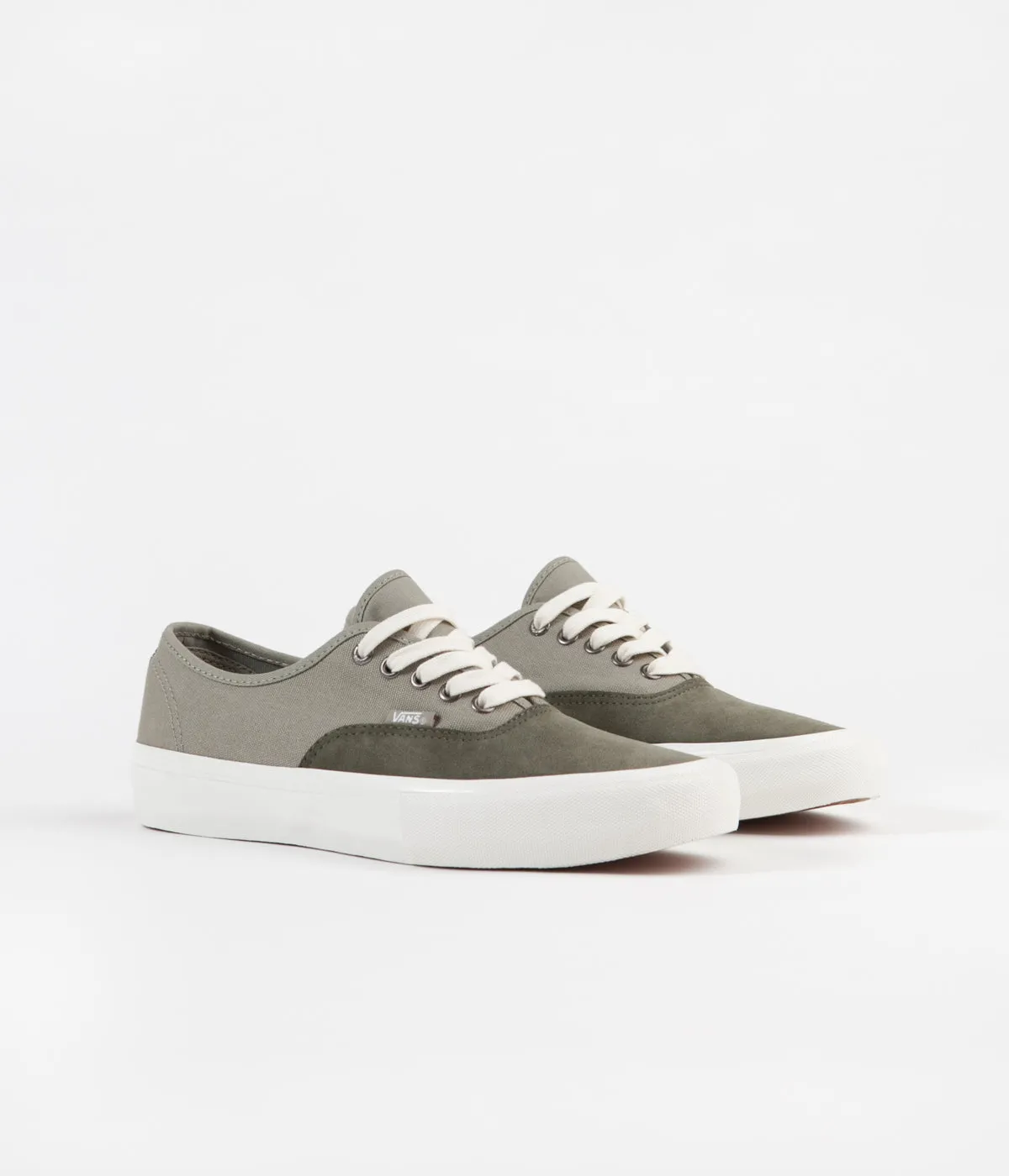 Vans Authentic Pro Shoes - Grape Leaf / Laurel Oak