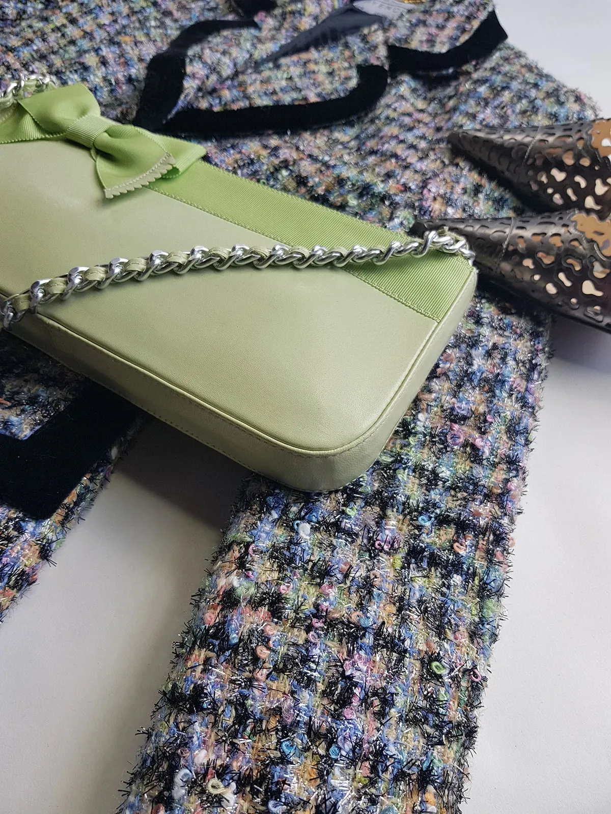 Vintage 2000s Designer Beverly Feldman Leather Purse in the Sweetest Mint Green & Plaid Lining - Chain Strap & Little Bow with Intricate Scalloped Leather Edging (Original Dustbag Included)